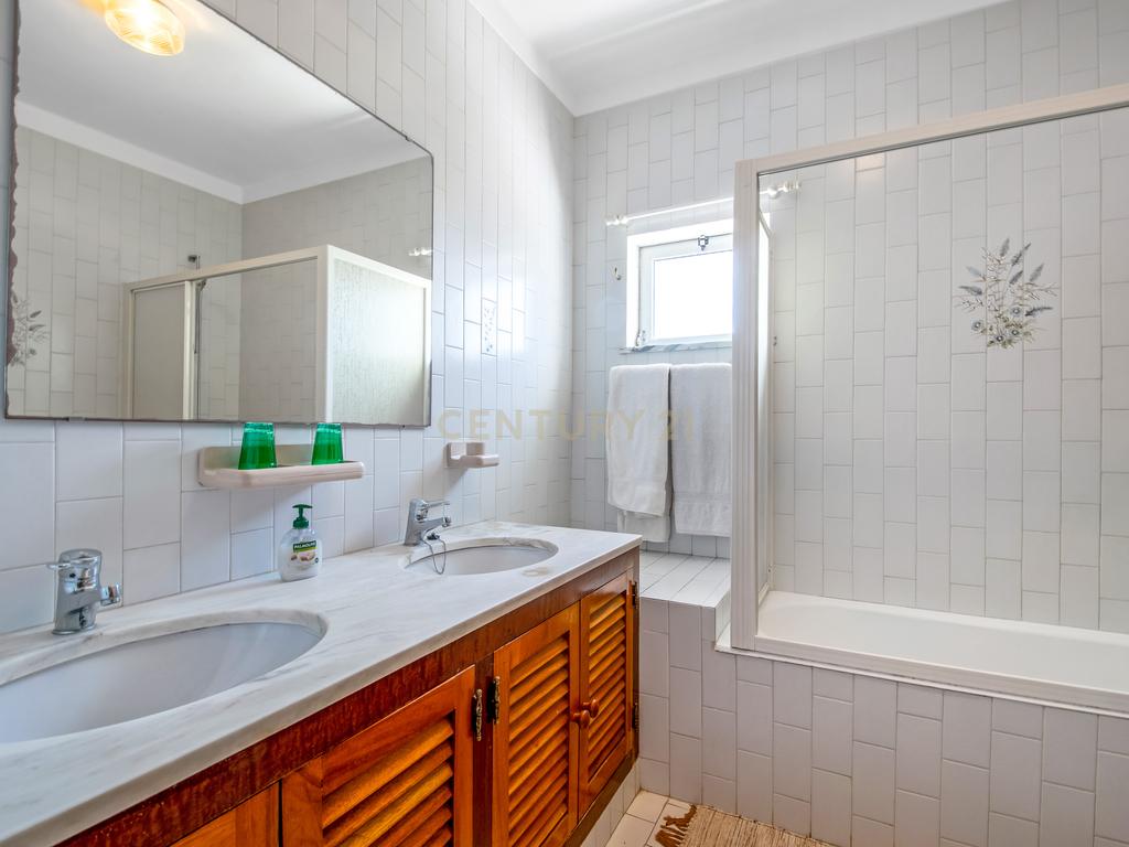 Apartamento T2 em Alvor a 5m da praia três irmãos - Image 15