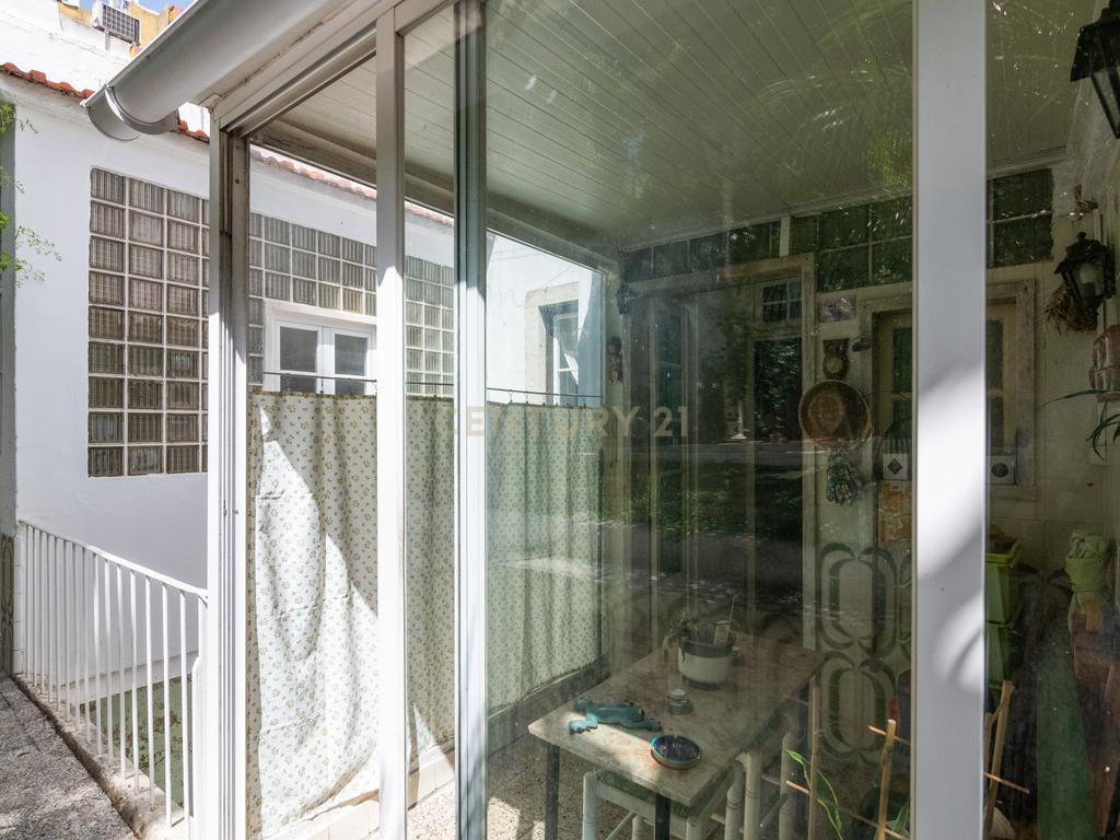 Apartamento T4+2 com logradouro de 187,75 m² na Estrela - Image 27