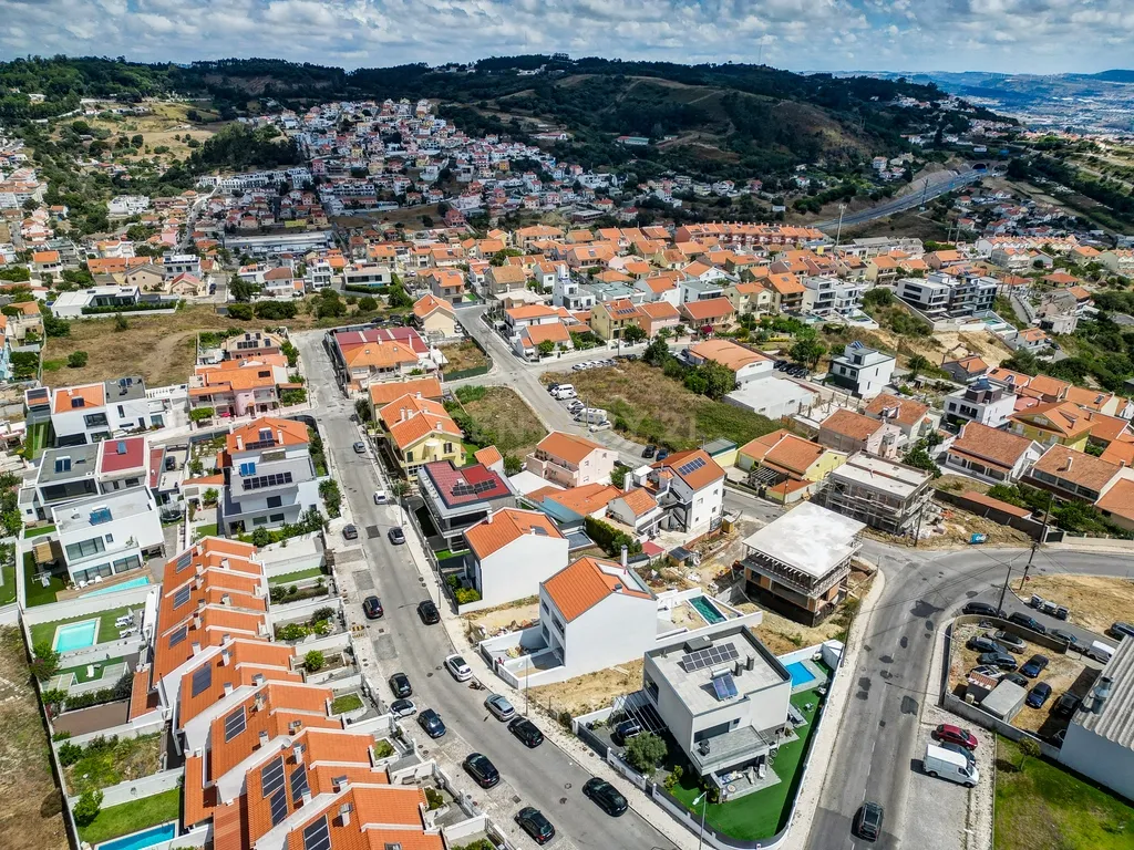 Moradia T4+1 em Caneças - Image 70