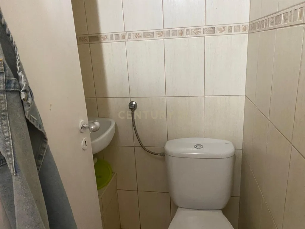 Restaurante em São Domingos de Benfica com faturação ativa e clientela fidelizada - Image 16