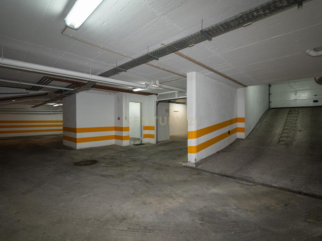 🚗 Garagem Box para Arrendamento – Montijo-Urbanização Janelas do Parque - Image 2