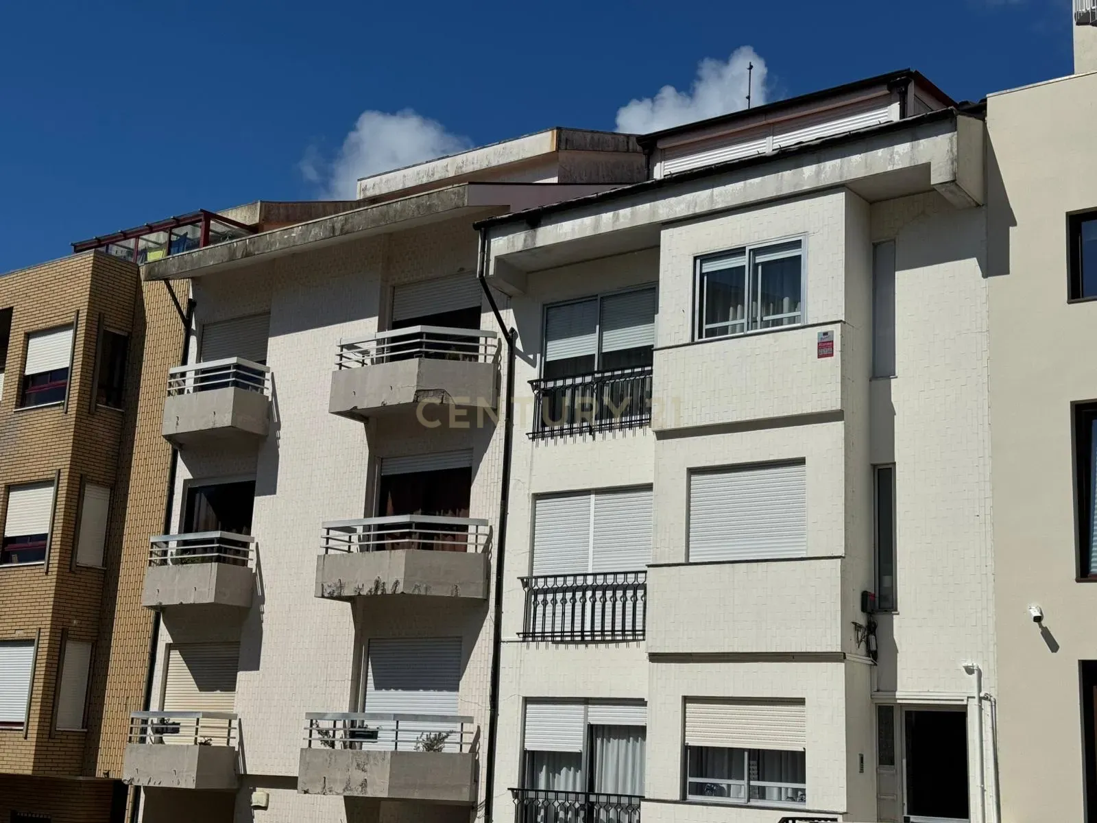 Fotografia 3 de APARTAMENTO T4 DUPLEX NA PRAÇA PEDRA VERDE - ALDOAR