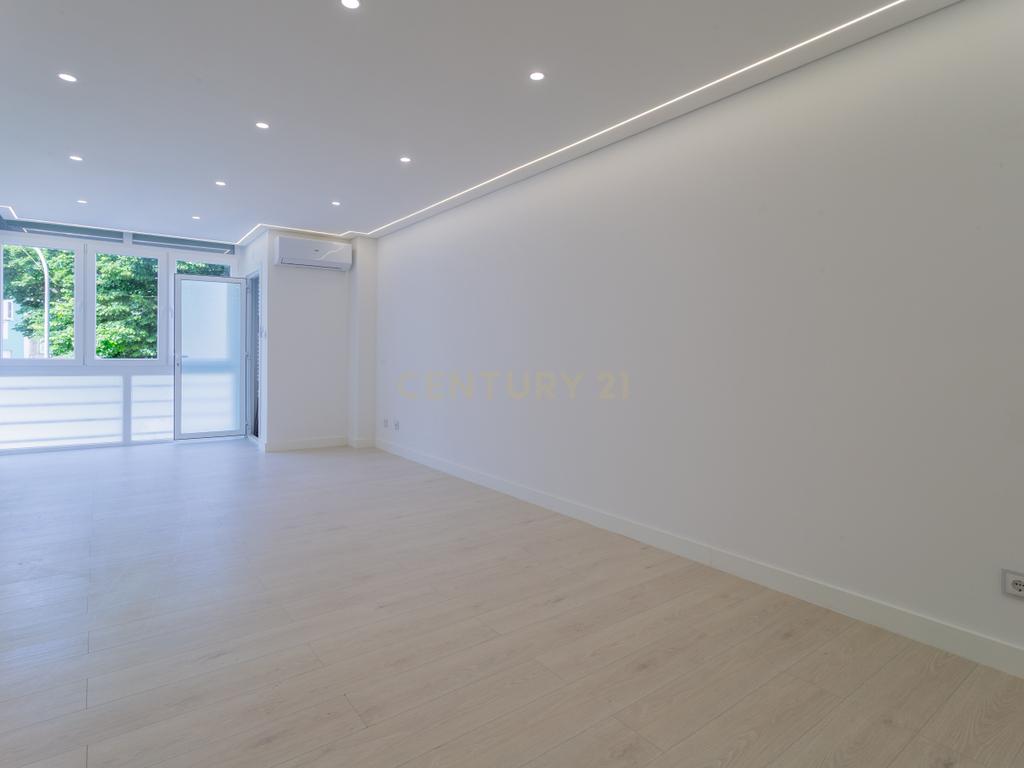 T2 Renovado na Buraca | Modernidade, Conforto e Excelente Localização - Image 3
