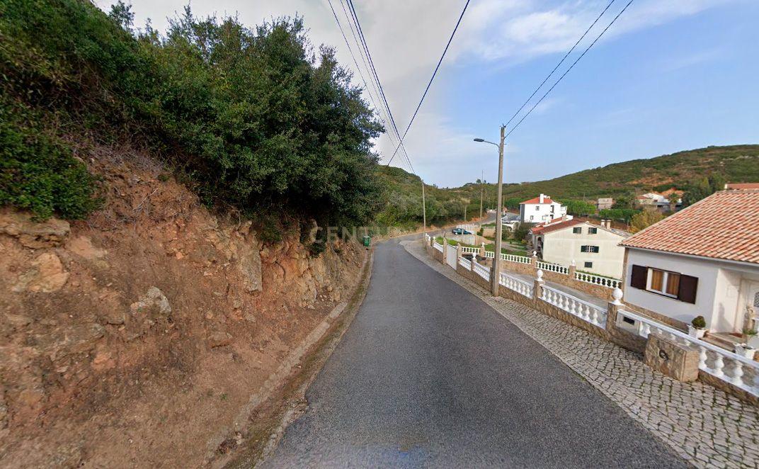 Fotografia 3 de **Terreno rústico com 6520 m2 - Alenquer **