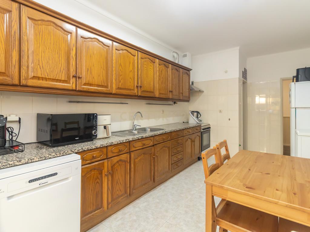 Viva com conforto no coração de Setúbal – Excelente Apartamento T3 nos Pinheirinhos - Image 42