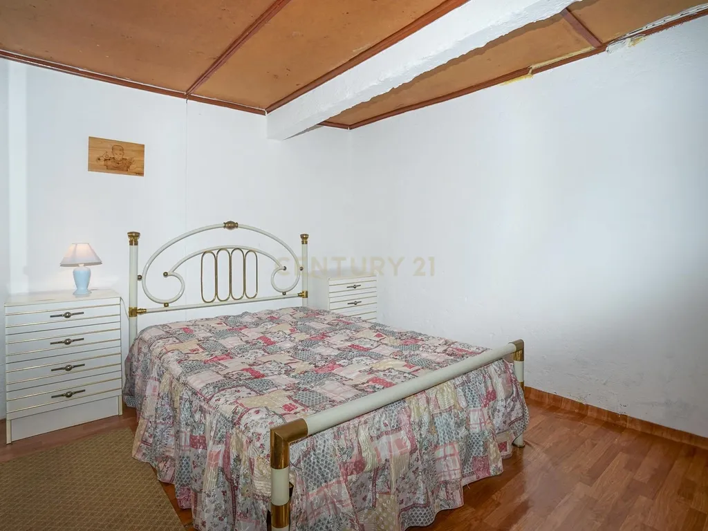 Moradia T1 + 1 com terreno, garagem e pátio - Góis - Image 16