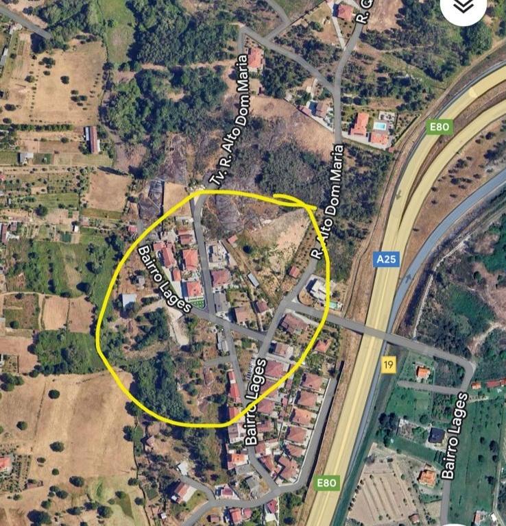 Terreno com viabilidade de construção para uma moradia - Image 4