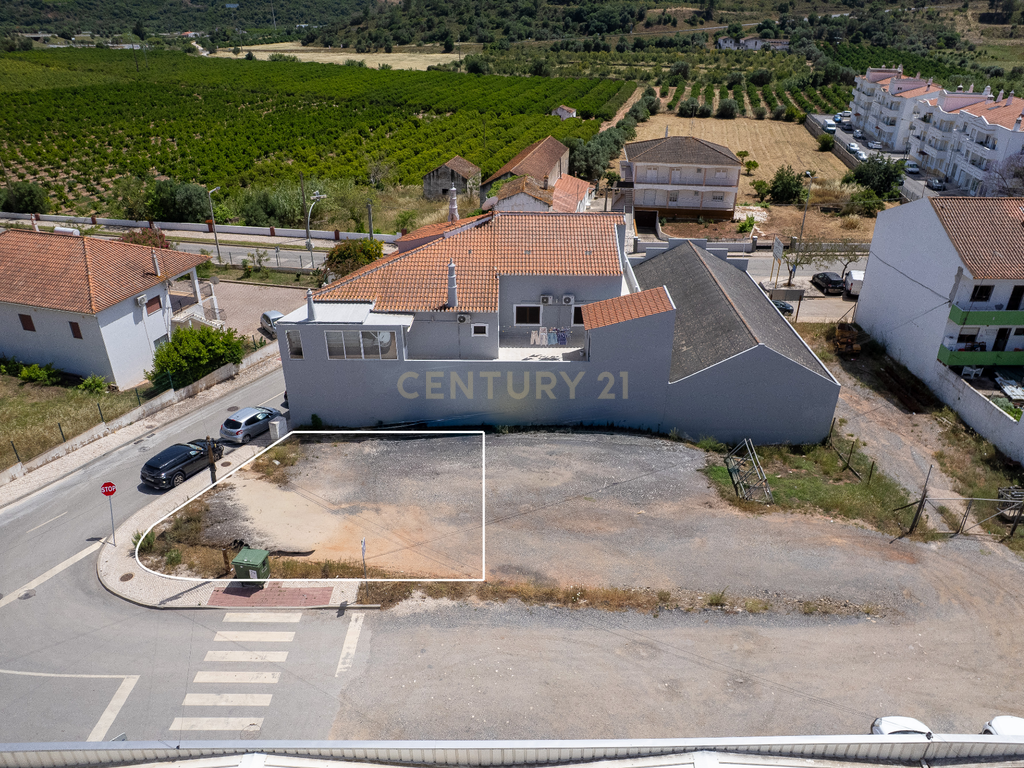 Lote de 180m2 para Construção - Image 4