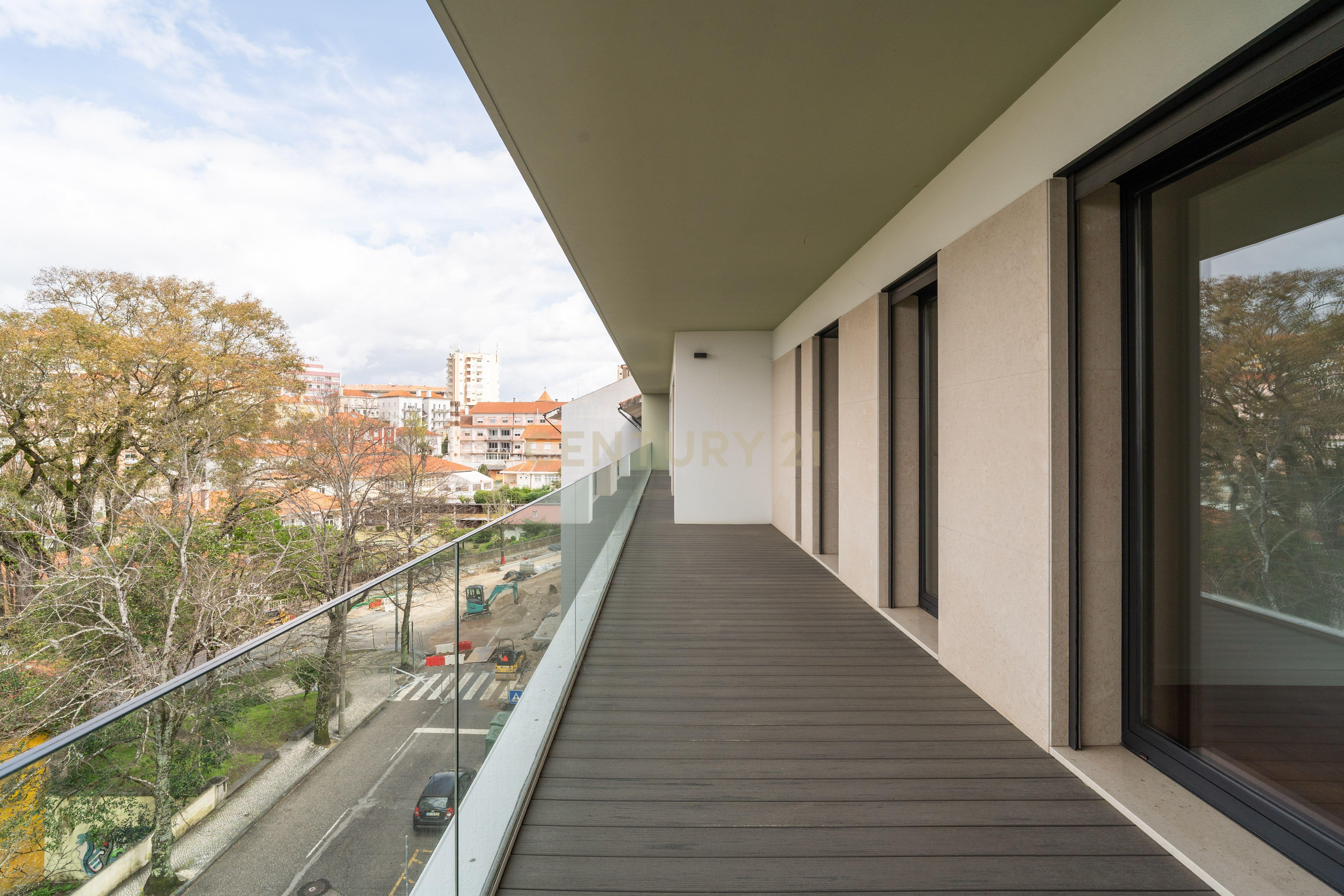 Requintada Penthouse T6 em Celas - Coimbra - Image 3