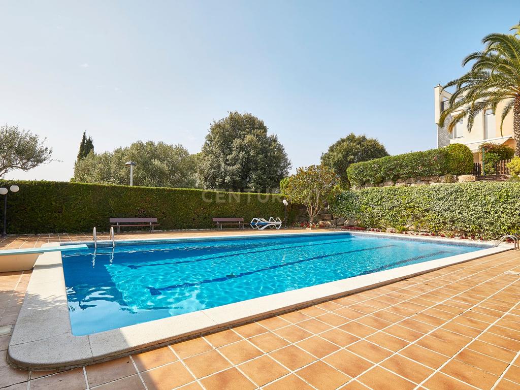 🏡 Casa geminada 3 frentes em Fenals – Platja d’Aro, Costa Brava 🌊✨ - Image 4