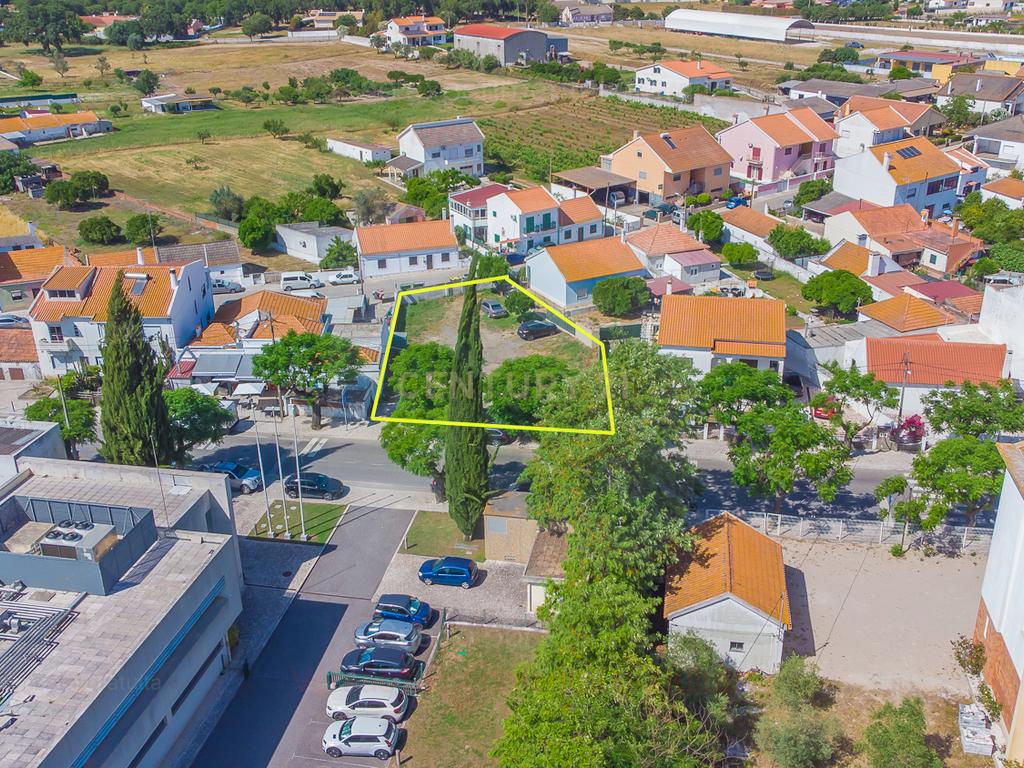 Terrenos Urbanos em Águas de Moura – Excelente Oportunidade para Habitação ou Investimento - Image 32