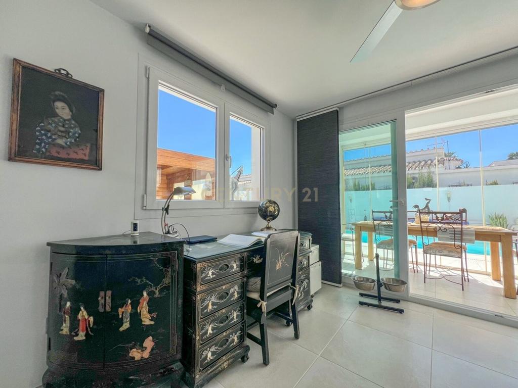 Elegante moradia de 3 quartos com vista para o mar em Costalita, Marbella - Image 31