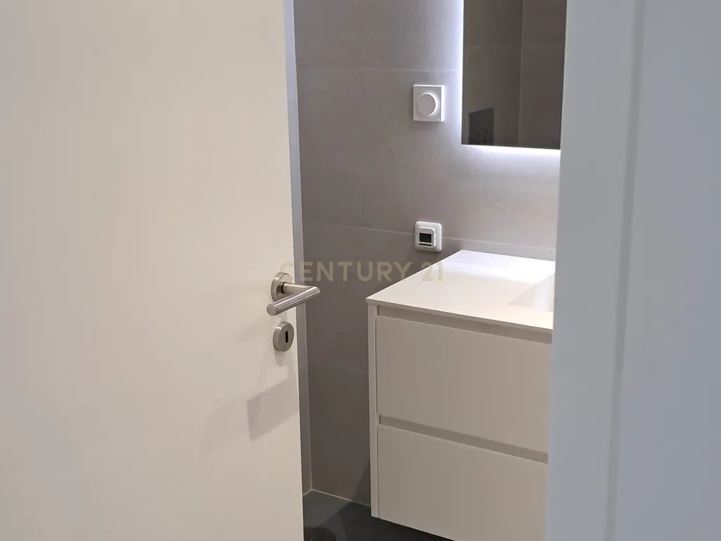 Luxuoso Apartamento T2 em Carcavelos Cascais - Image 23