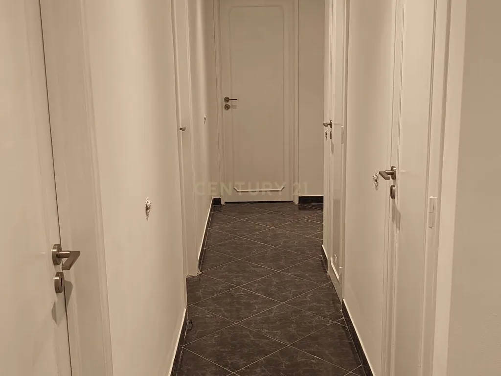 Apartamento Moderno T3 em Carnaxide / Oeiras com Ar Condicionado e Elevador - Image 11