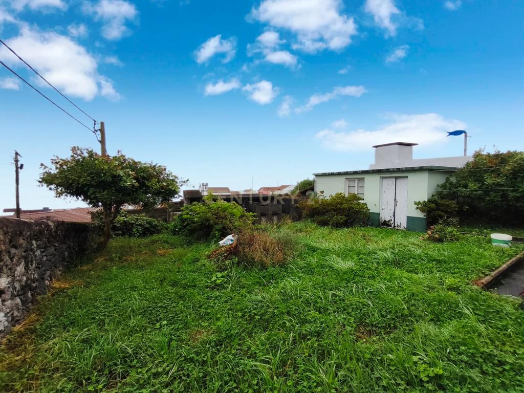 Casa T3 em Achadinha, Nordeste - Oportunidade Única! - Image 30