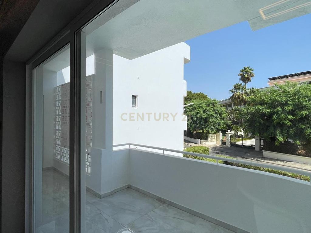 T2+1 em Vilamoura | Totalmente Renovado (2025) | Luxo e Piscina a Minutos da Marina - Image 12