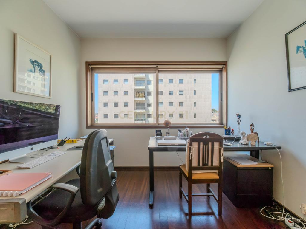 Apartamento T5 na zona do Aviz - Porto - Image 31