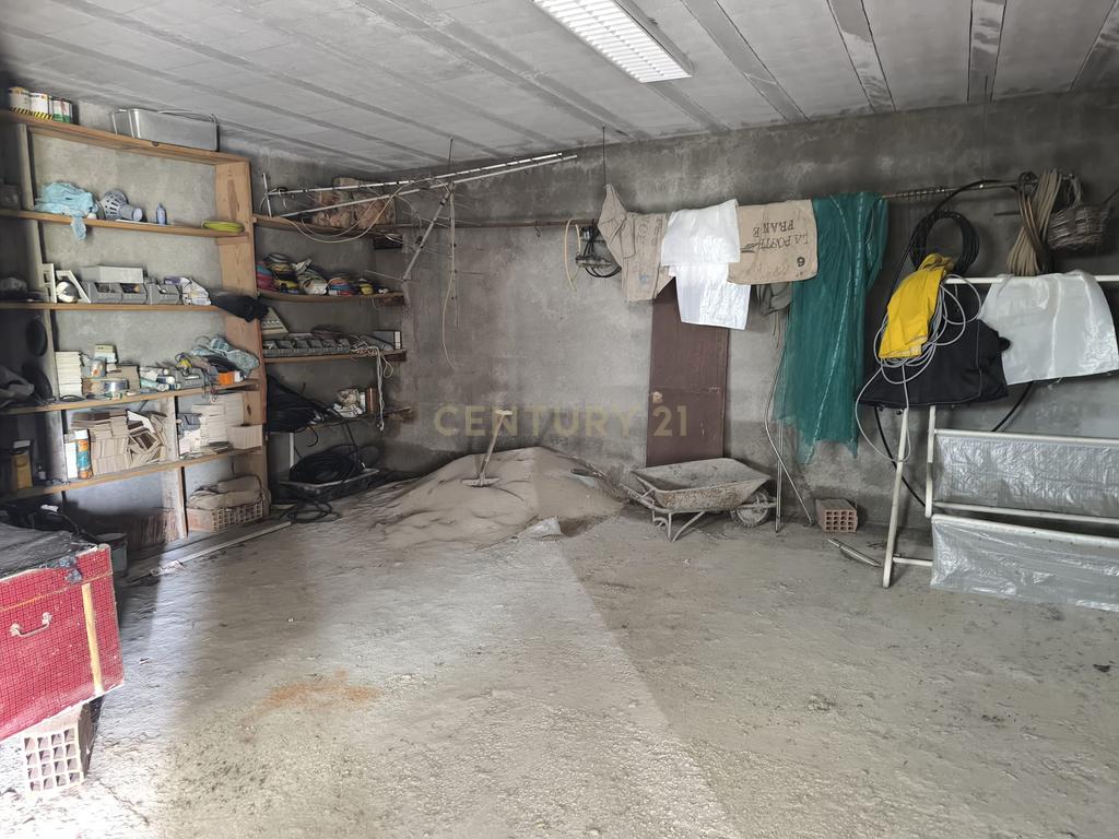 Casas prontas a habitar com terreno, arvores de fruto, forno e água própria. - Image 36