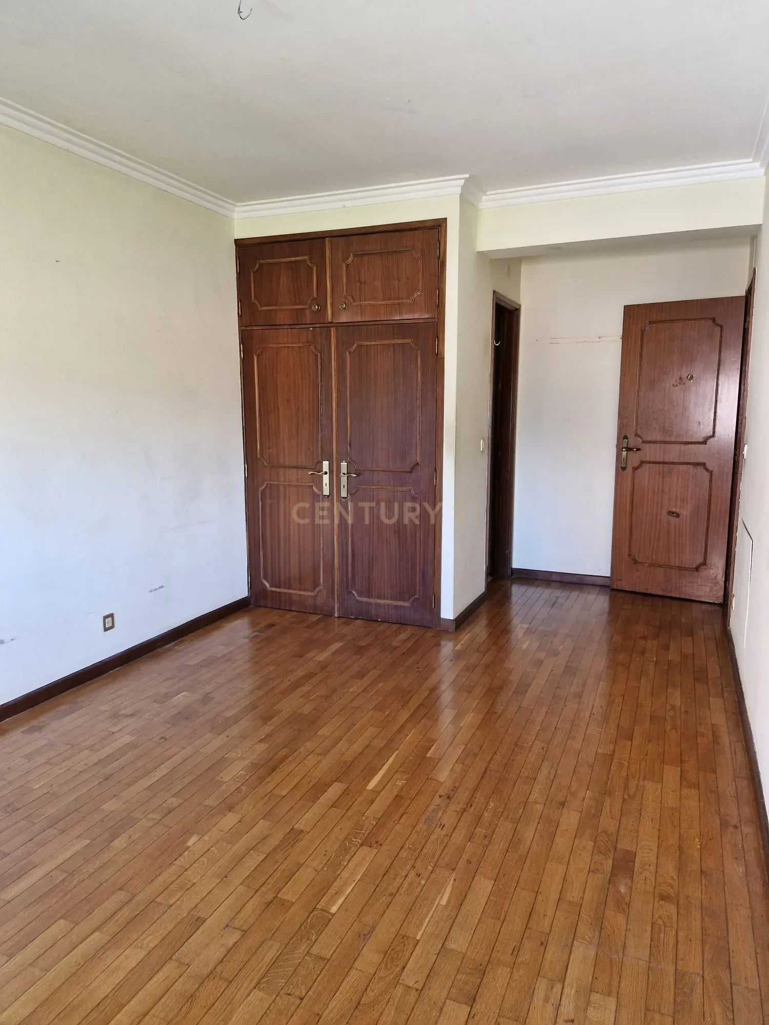 Apartamento T3 em Braga com Garagem e Elevador - Image 7