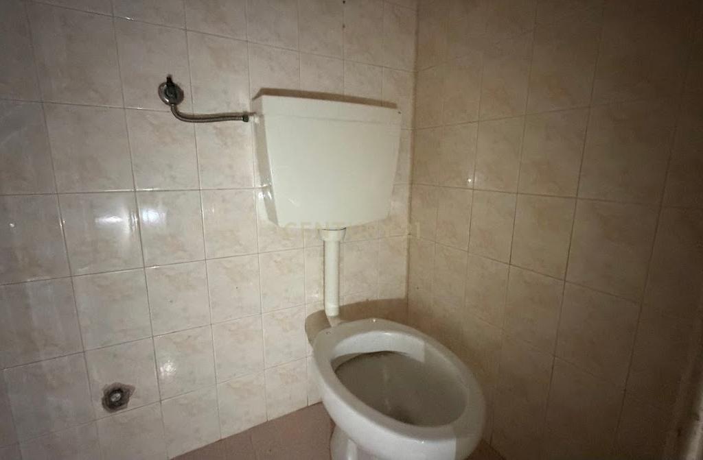 Loja com montra na Amadora - Image 20