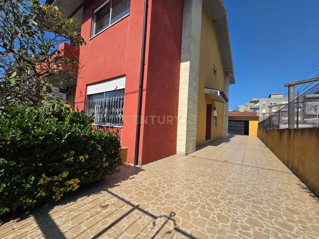 MORADIA T4 | JARDIM | GARAGEM | ANEXO | 4 FRENTES | RC E 1 ANDAR | VALONGO - Image 18