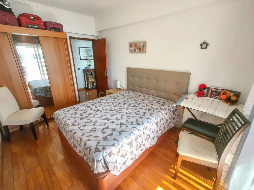 Apartamento T3 na Quinta do Rouxinol- Oportunidade Única! vista para o rio - Image 10
