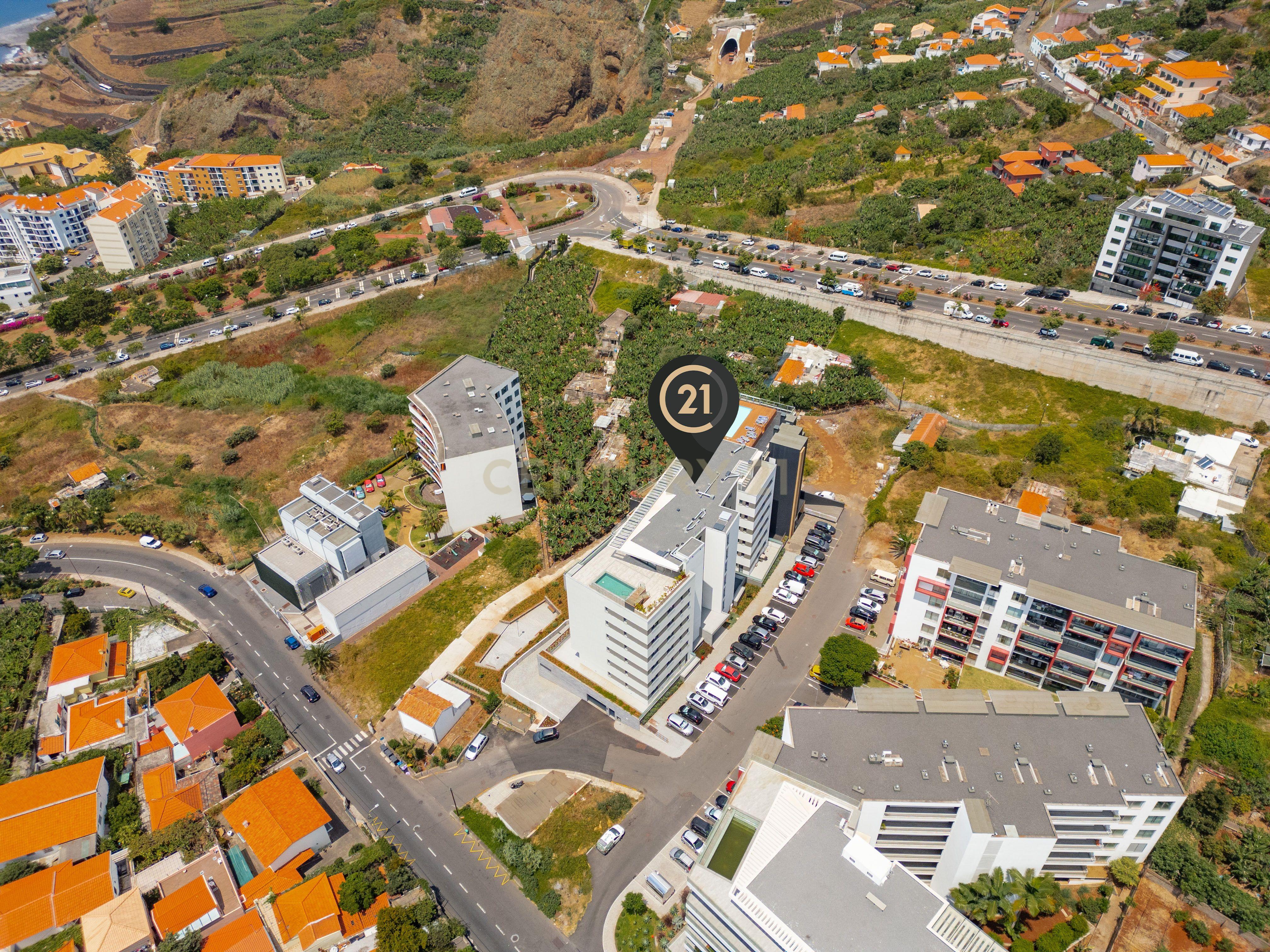 Fotografia 9 de Apartamento T1 Novo a Estrear no Amparo – Vista Mar, Piscina e Ginásio
