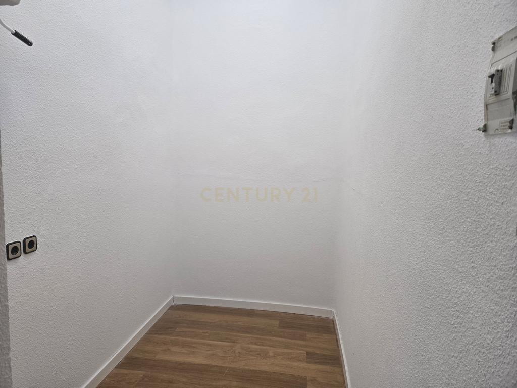  - Image 17