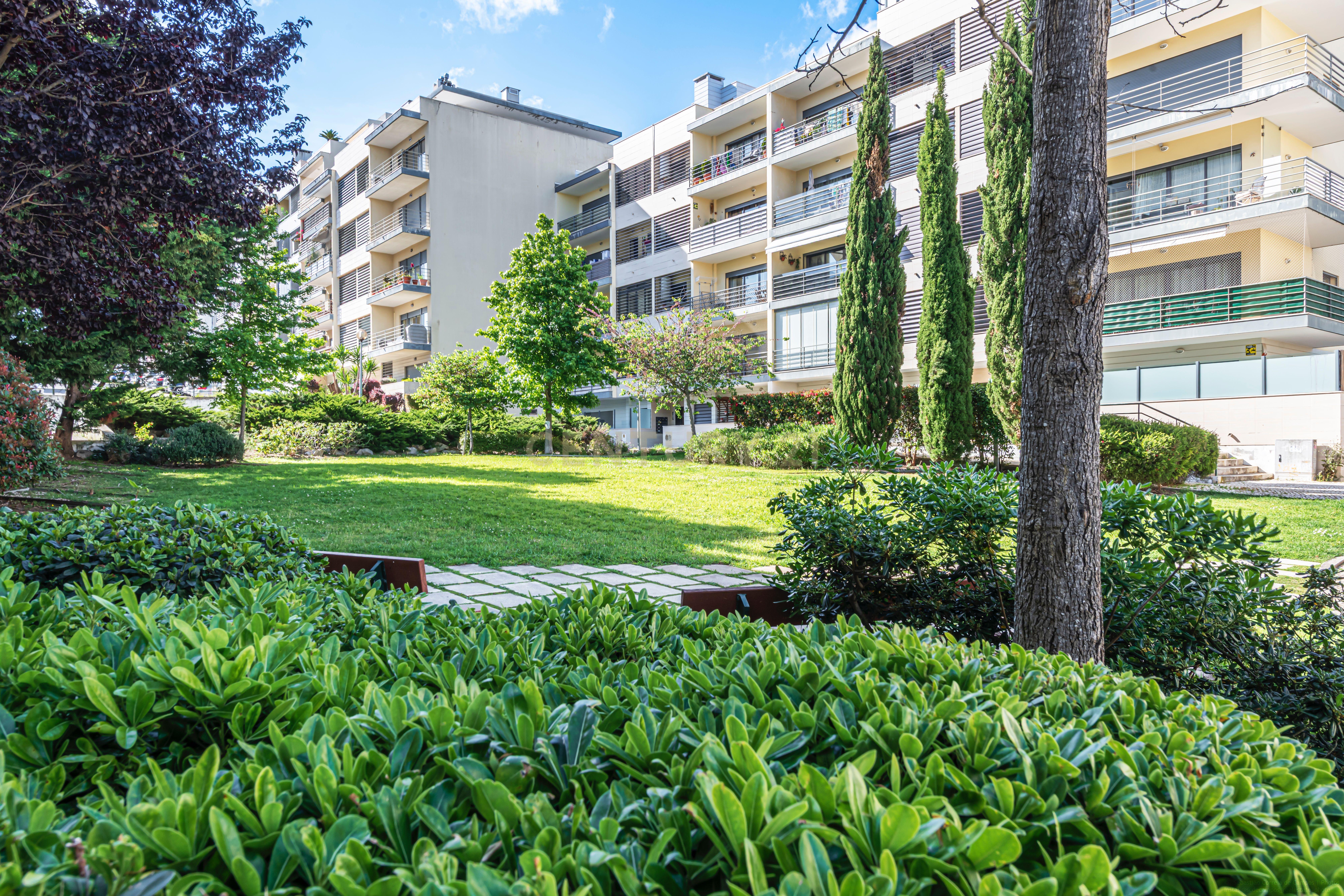 Apartamento T3 em Cascais com Terraço - Image 8