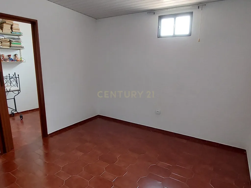 Moradia T3 com Pátio em Portalegre - Oportunidade Única! - Image 18
