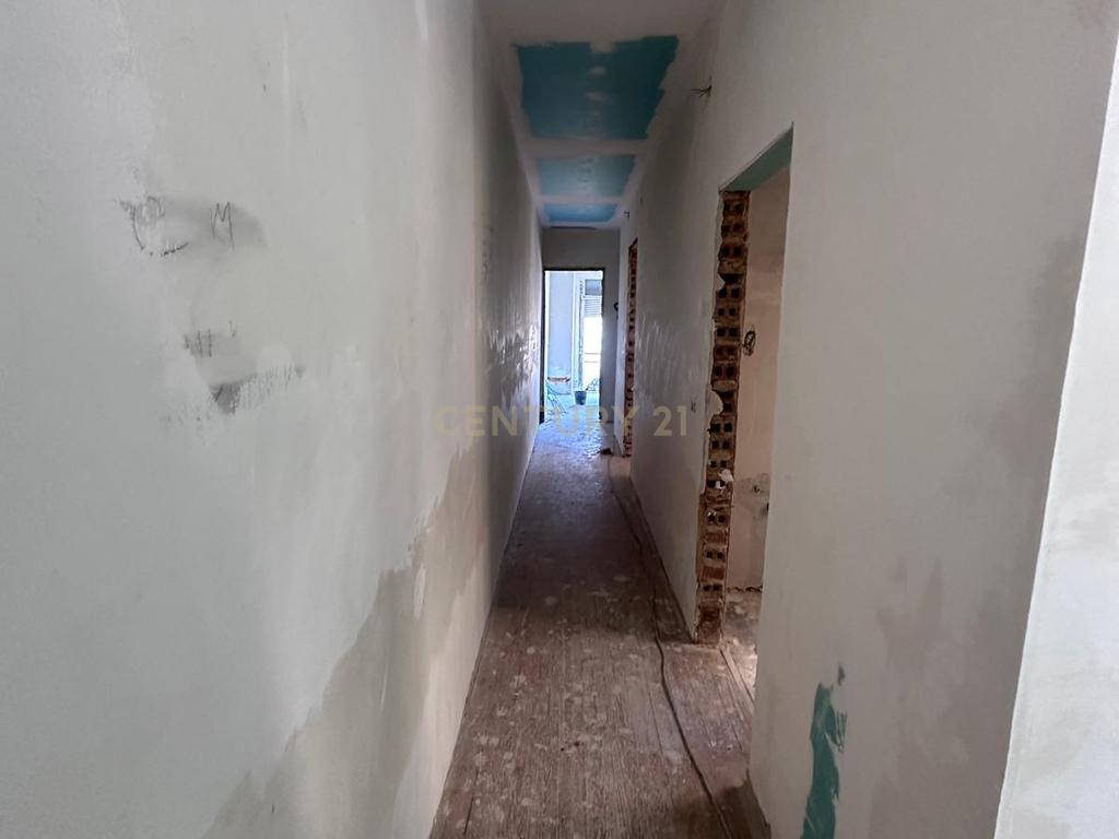 Apartamento T2 com 85m2 - Avenidas Novas  - Image 8