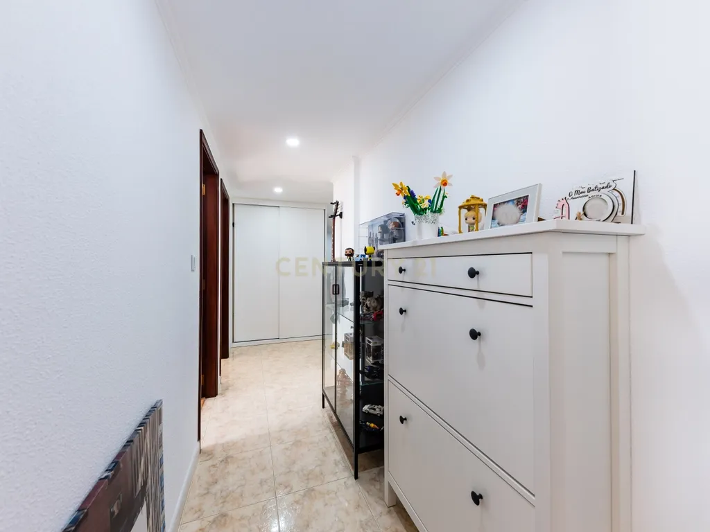 Apartamento T2 + 1 em Agualva-Cacém - Image 26