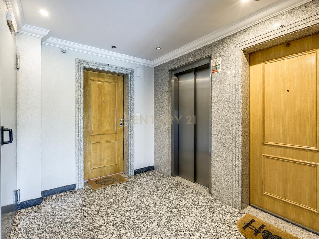 Apartamento T3 na Serra das Brancas, com box de 67m2 e arrecadação. - Image 24
