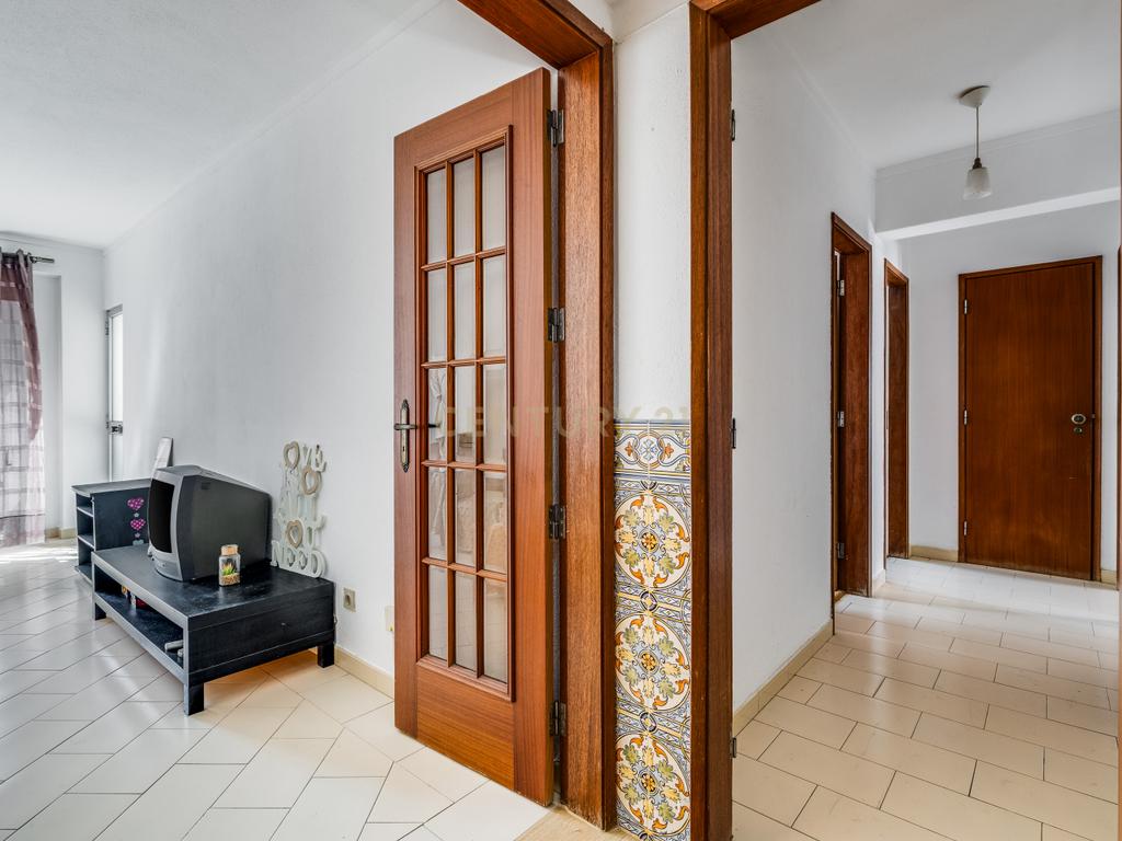 Imperdível apartamento T3 em Faro - Image 14