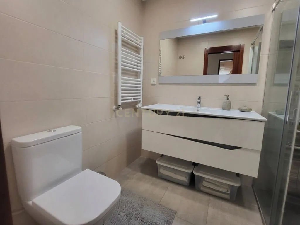Apartamento T3 – Miratejo, Corroios - Image 12