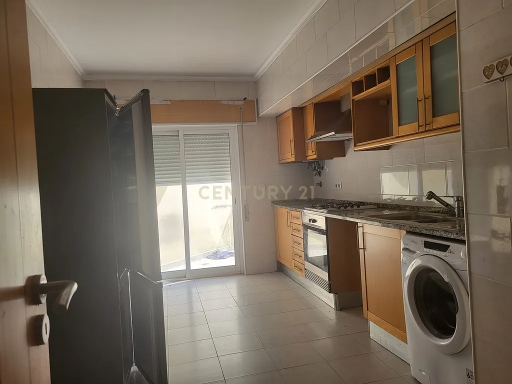 Apartamento T2 Azambuja - Image 14