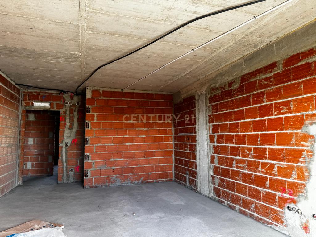 Apartamento T2 com varandas + 2 lugares de estacionamento - Conclusão: Abril 2026 - Image 11