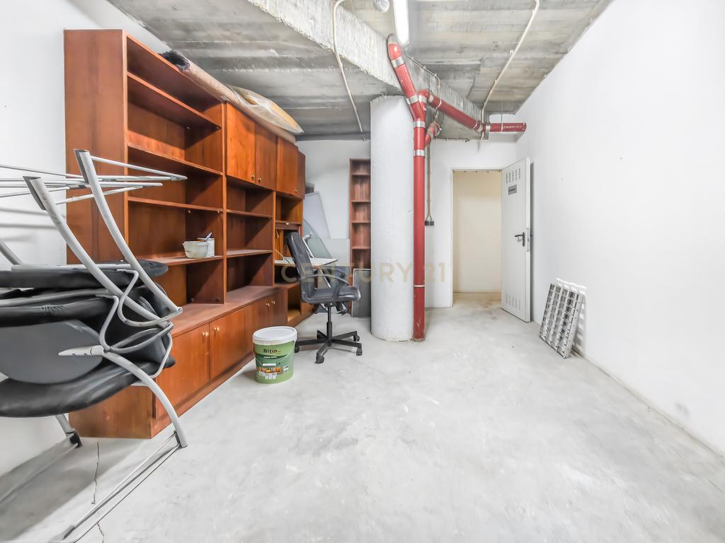 Arrendamento de escritório com 2 salas de reuniões e sala comum | Arrecadação | 1 Parqueamento Beloura Office Park - Image 29