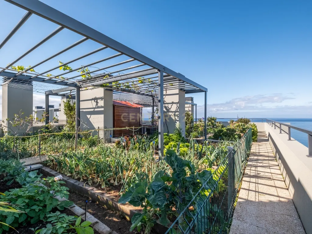 Penthouse com Vista Mar em Funchal, Madeira - Image 35
