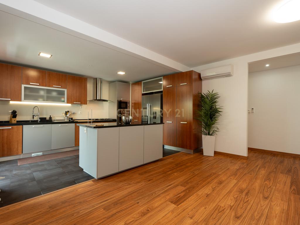 Apartamento de tipologia T3, com 2 varandas, 2 WC e box para 4 viaturas, situado no Jardim da Amoreira - Ramada em Odivelas. - Image 13