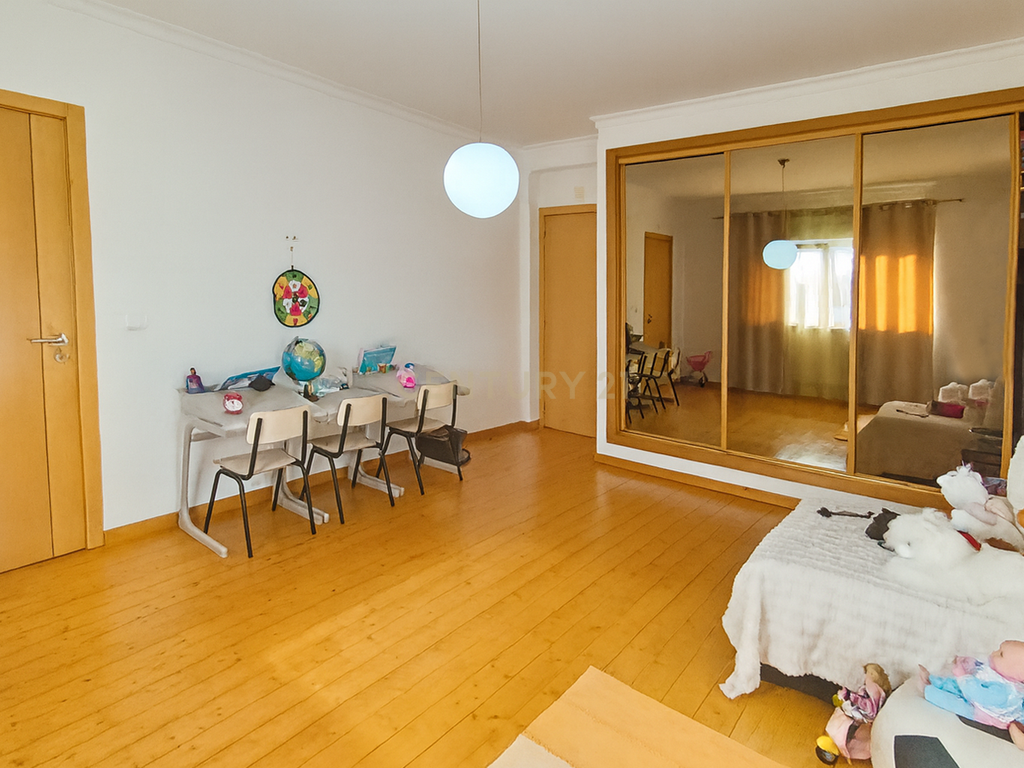 Castro Verde: Viva Uma Casa Onde os Sonhos se Encontram Com Tranquilidade. - Image 29