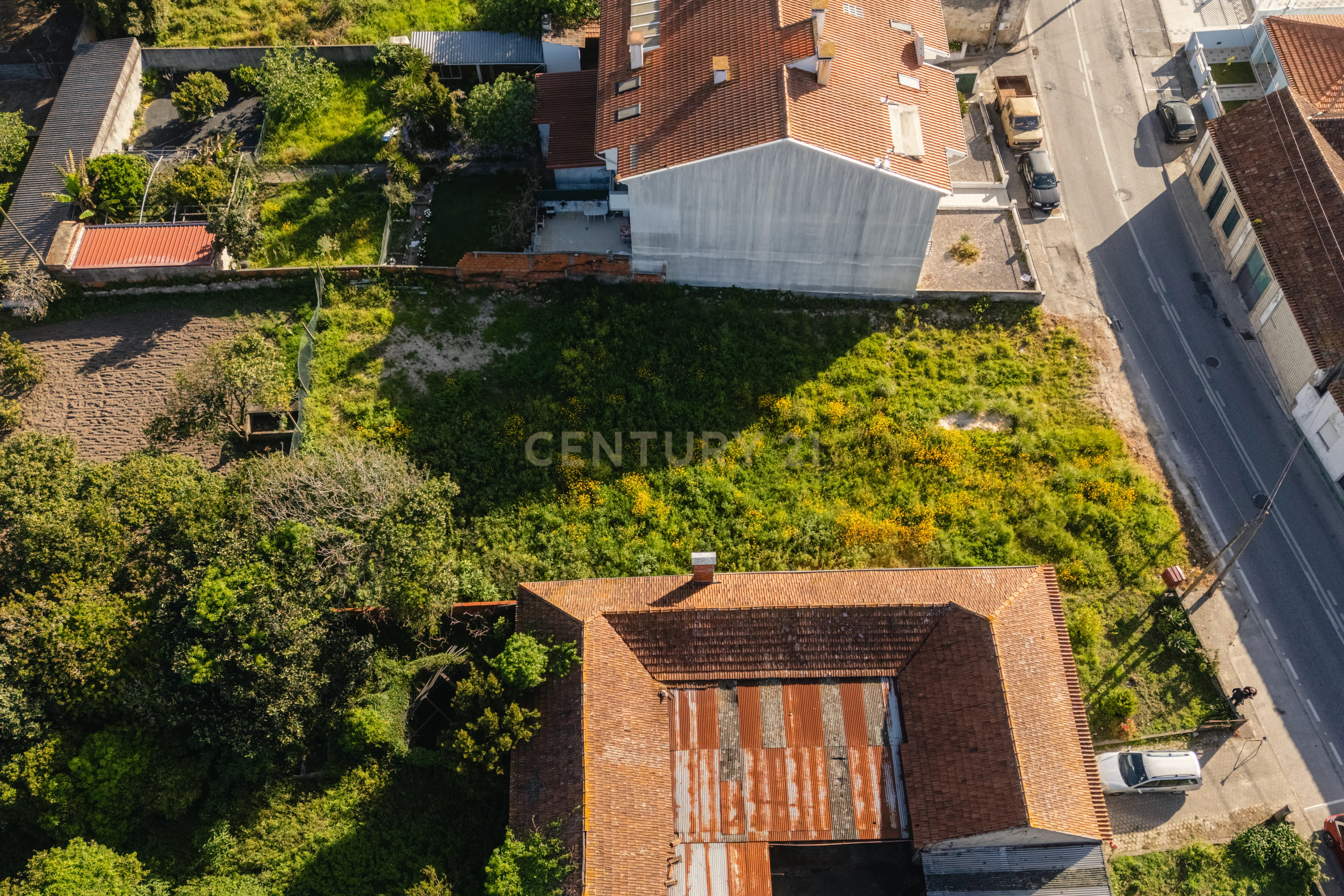 Terreno Urbano em Quintãs , Oliveirinha - Aveiro