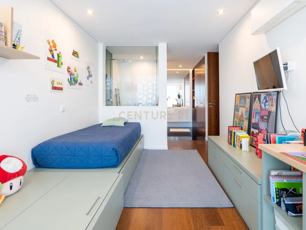 Andar de Moradia Duplex em Lavra – A 2 minutos a pé da praia! - Image 18