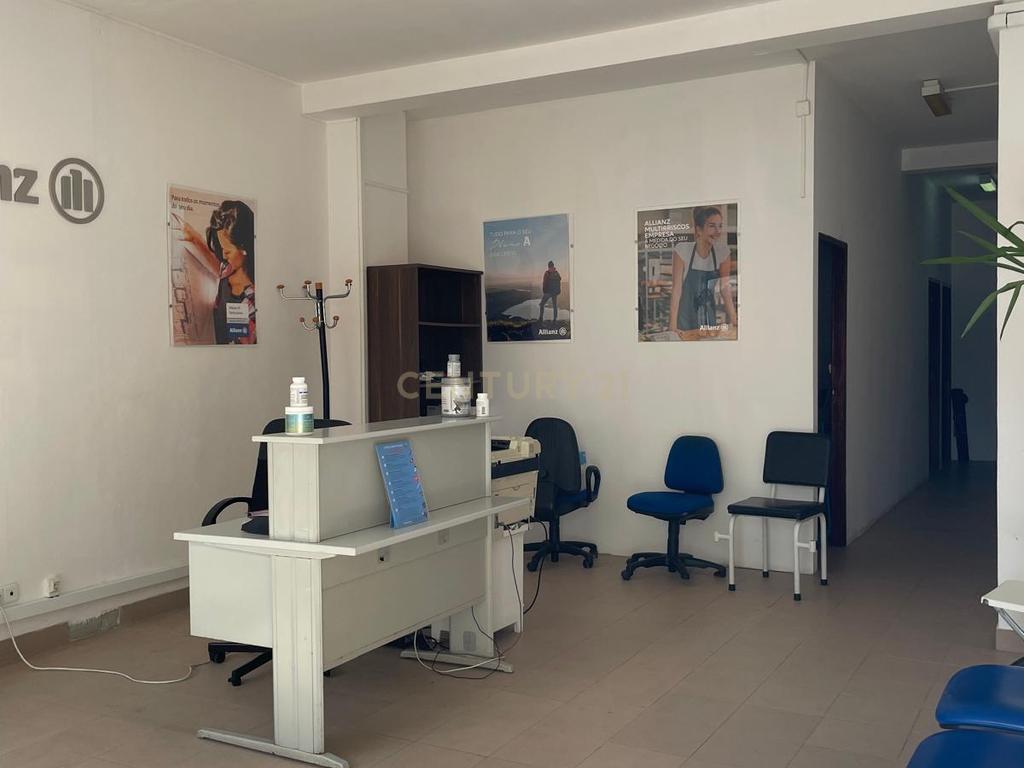 Loja com 74m2 no centro de Vendas Novas pronta para o seu novo negócio - Image 2