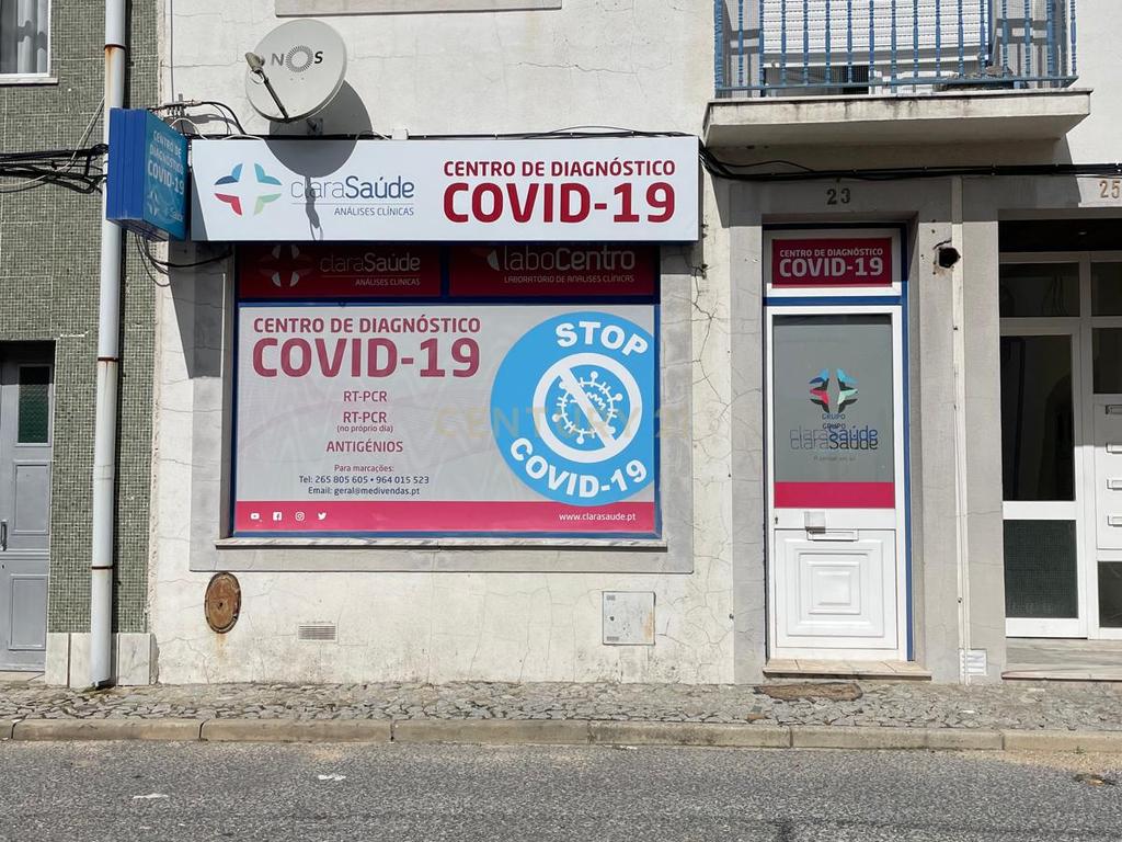 Loja com 74m2 no centro de Vendas Novas pronta para o seu novo negócio - Image 1