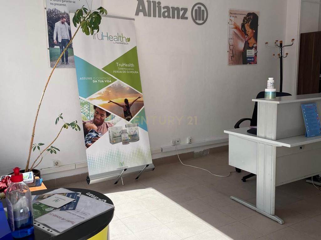 Loja com 74m2 no centro de Vendas Novas pronta para o seu novo negócio - Image 3