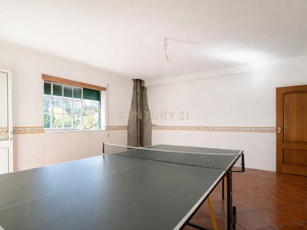 OPORTUNIDADE ÚNICA NA LOUSÃ – MORADIA COM GRANDE POTENCIAL (habitação e comércio) - Image 72