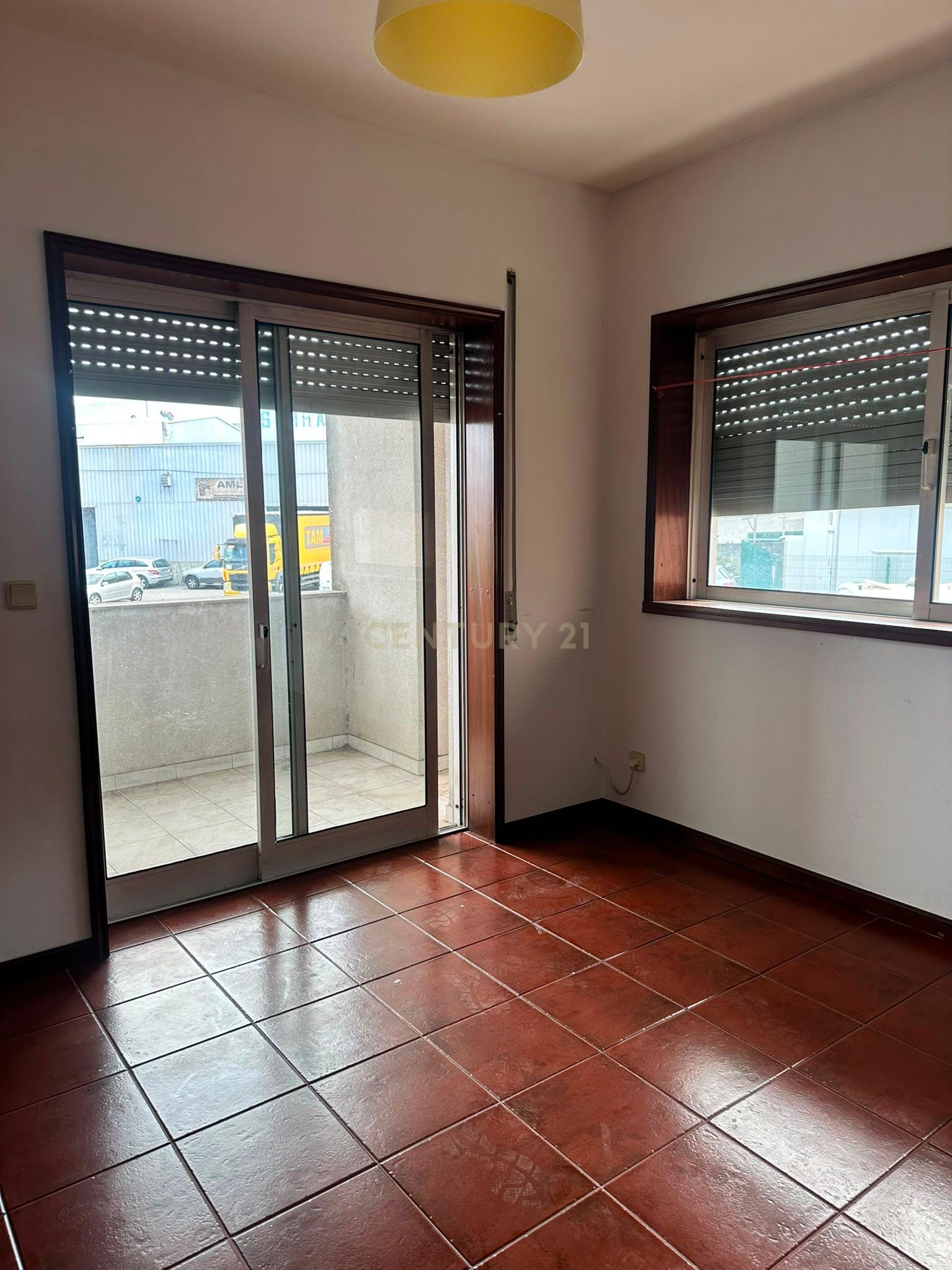 Fotografia 3 de Apartamento T3 com garagem e elevador | Braga