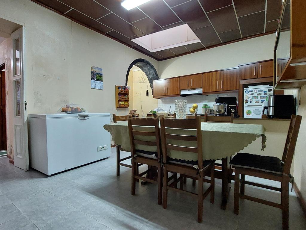 Casa T4 com Vista Mar e Montanha em Ribeira Grande - Image 3