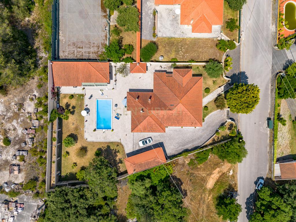 Moradia T4 em Benedita - Image 3